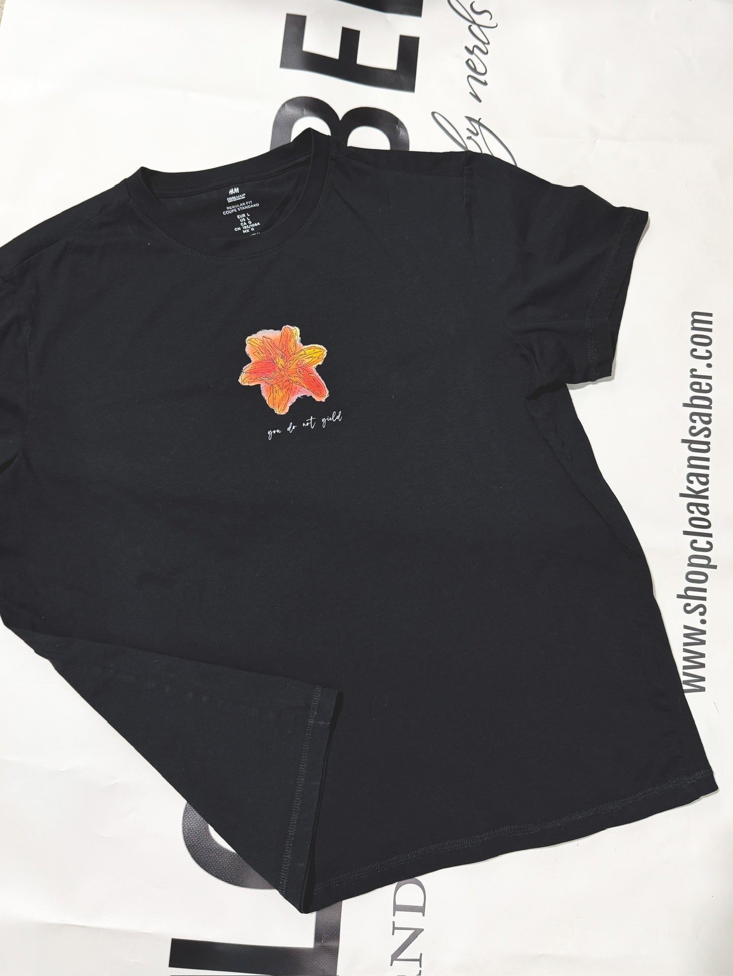 Thrifted - Large - "The Kingsflame"