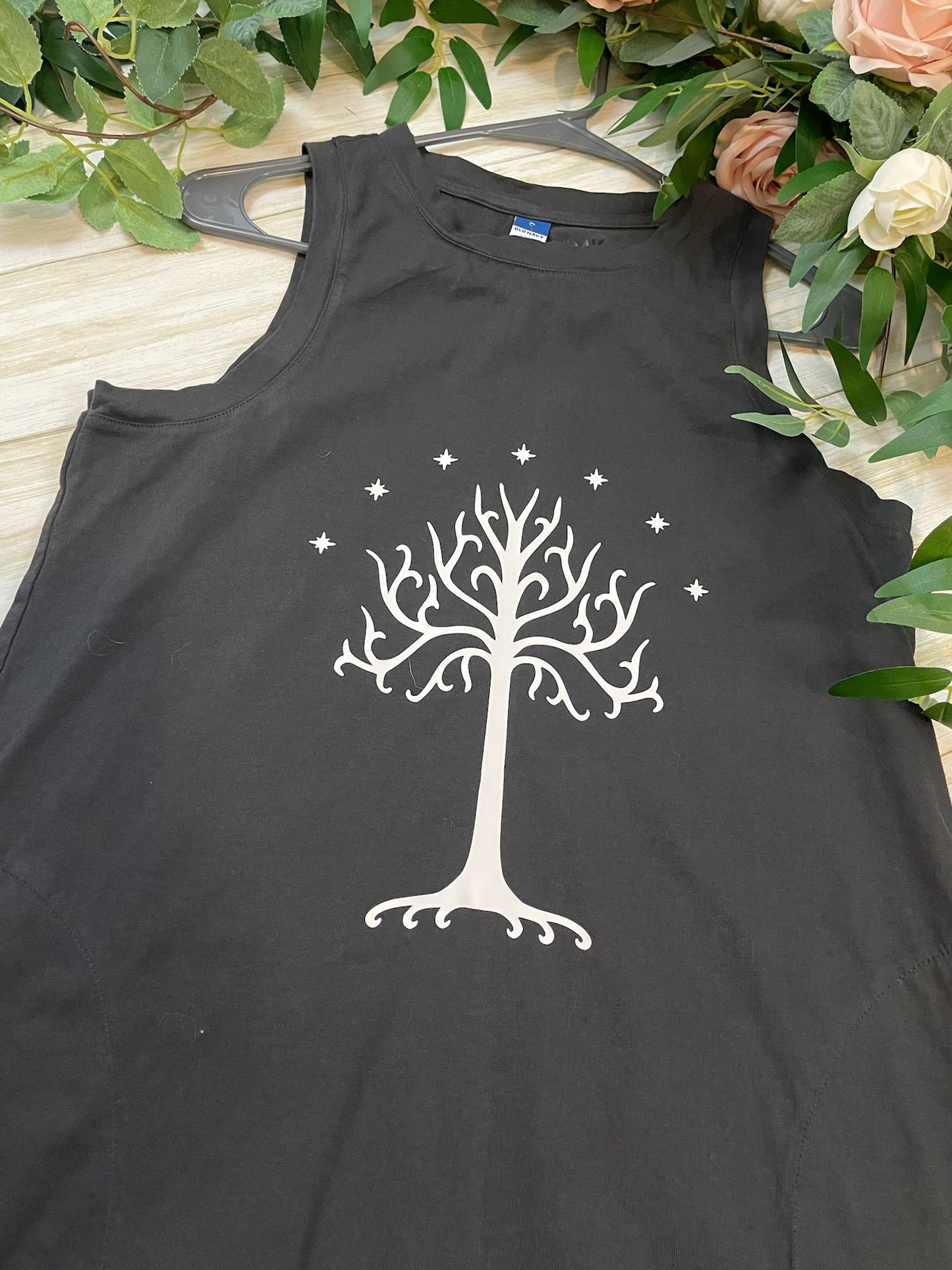 Thrifted - Medium - "The White Tree"